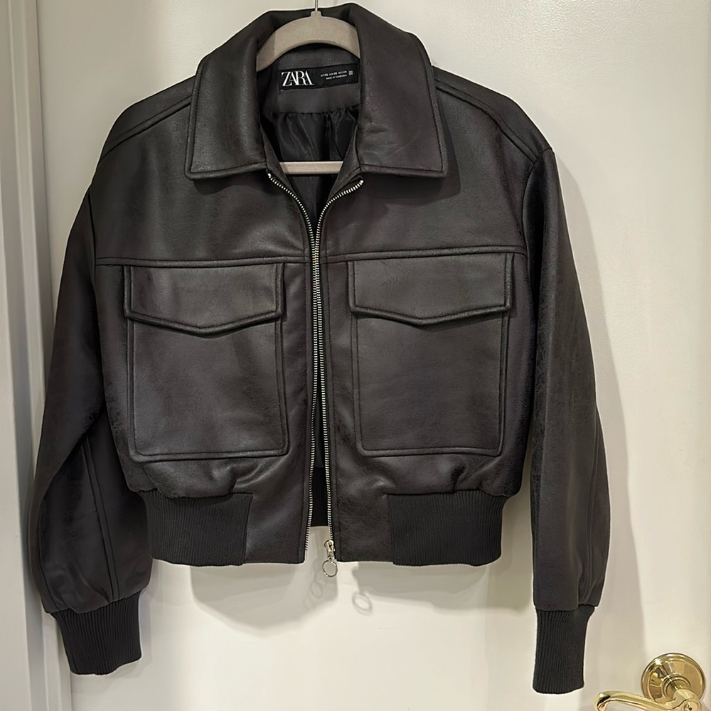 ZARA XS romper jacket with zipper closure and two front pockets leather like